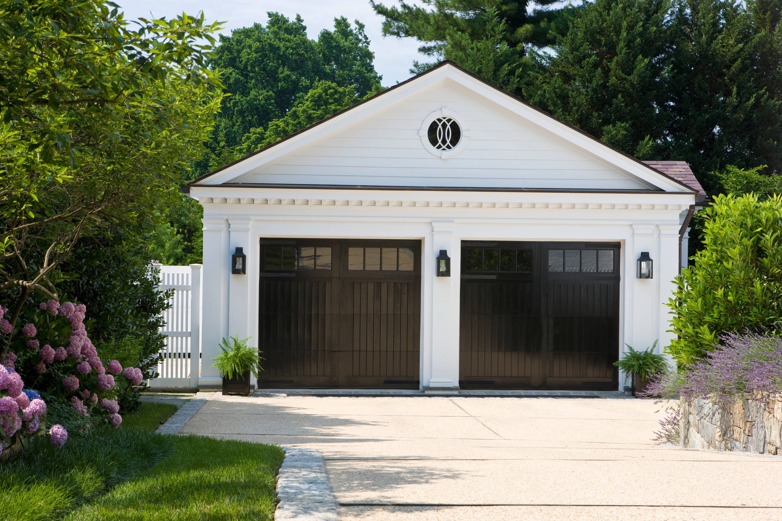 Custom Detached Garages